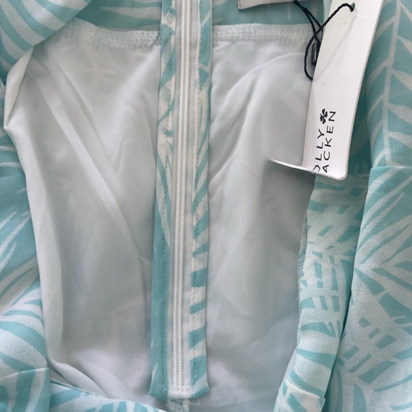 NWT Beautiful Summery Strappy Palm Leaf Print Jumpsuit Size Small - Picture 8 of 9